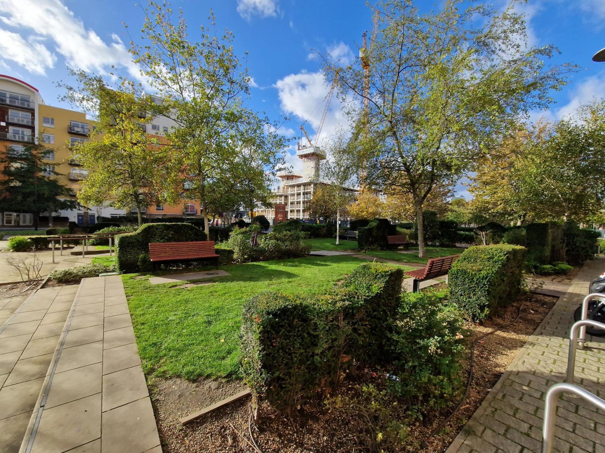 Beautiful Penthouse Apartment With Private Terrace In Greenwich Peninsula 런던 외부 사진