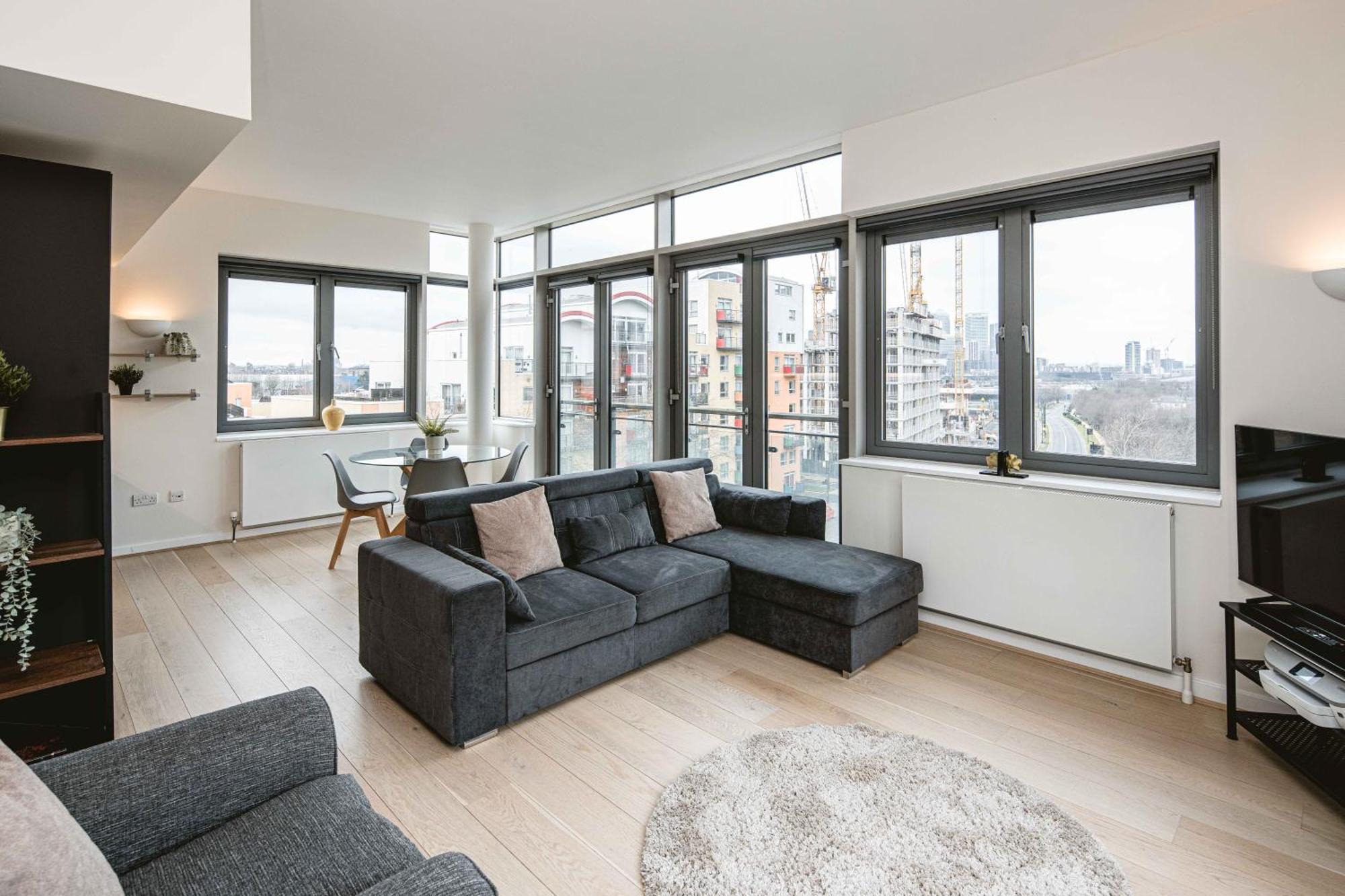 Beautiful Penthouse Apartment With Private Terrace In Greenwich Peninsula 런던 외부 사진
