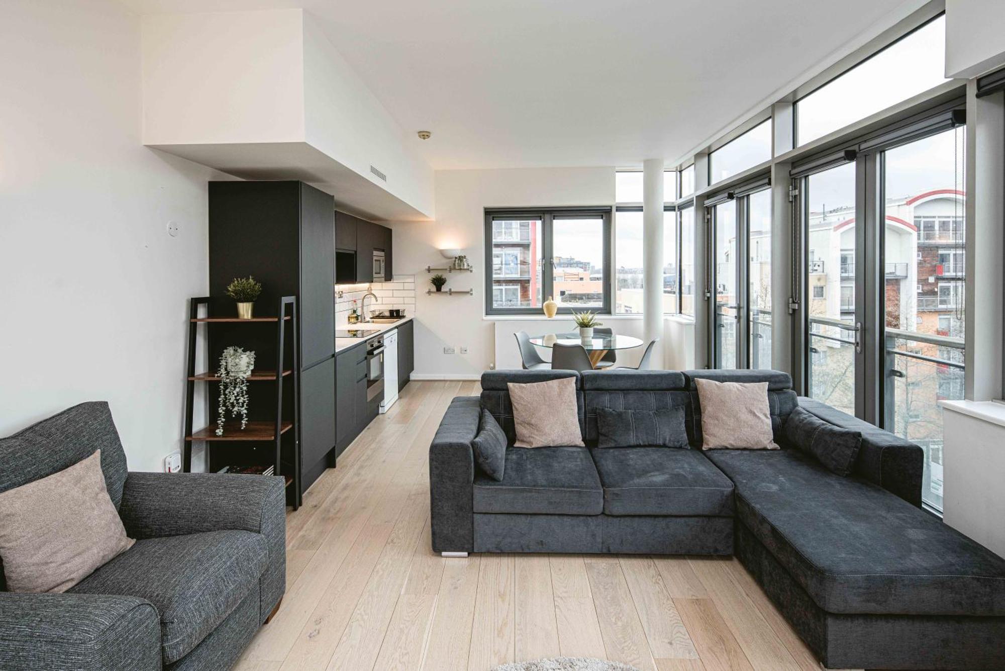 Beautiful Penthouse Apartment With Private Terrace In Greenwich Peninsula 런던 외부 사진